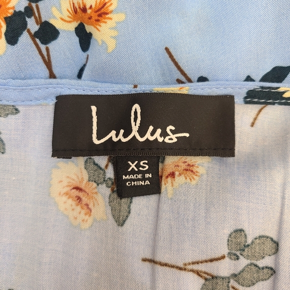 Lulus Dondi She's So Sweet Light Blue Floral Print Tie-Front Rayon Romper XS - Picture 10 of 15